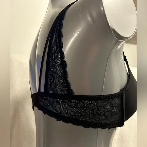 XOXO Laced Bra - Picture 4 of 4